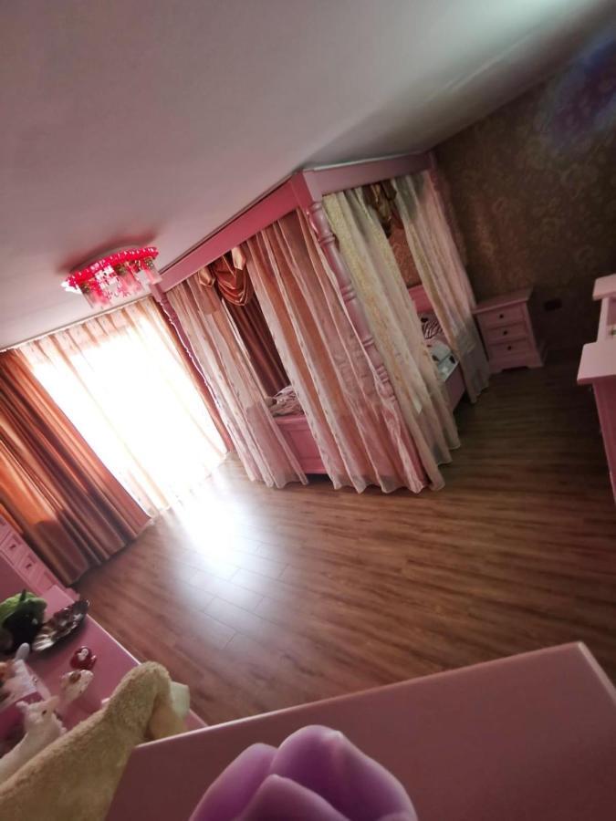 Vila De Vacanta Curtea de Argeş Eksteriør bilde