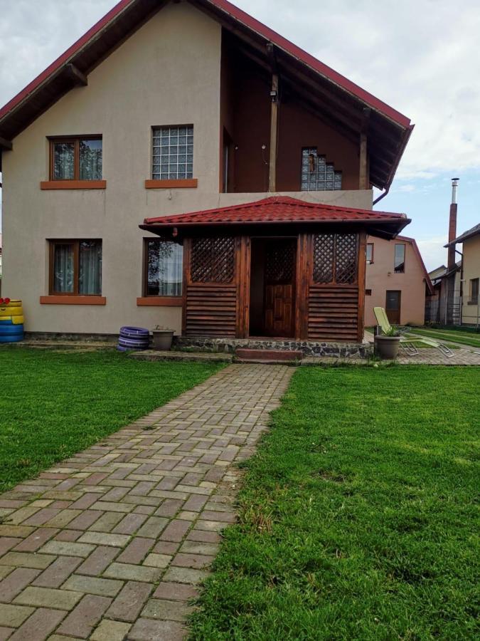 Vila De Vacanta Curtea de Argeş Eksteriør bilde